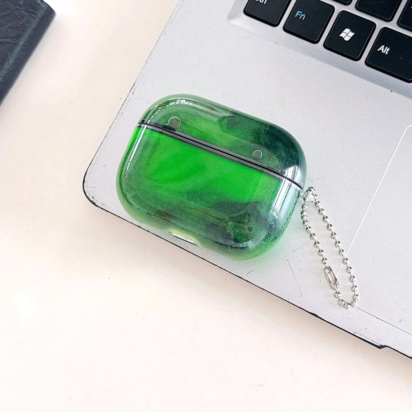 AirPods Case mit Quicksand-Effekt